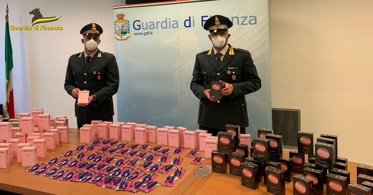 I Finanzieri del Comando Provinciale di Palermo hanno sottoposto a sequestro 114.291 prodotti cosmetici